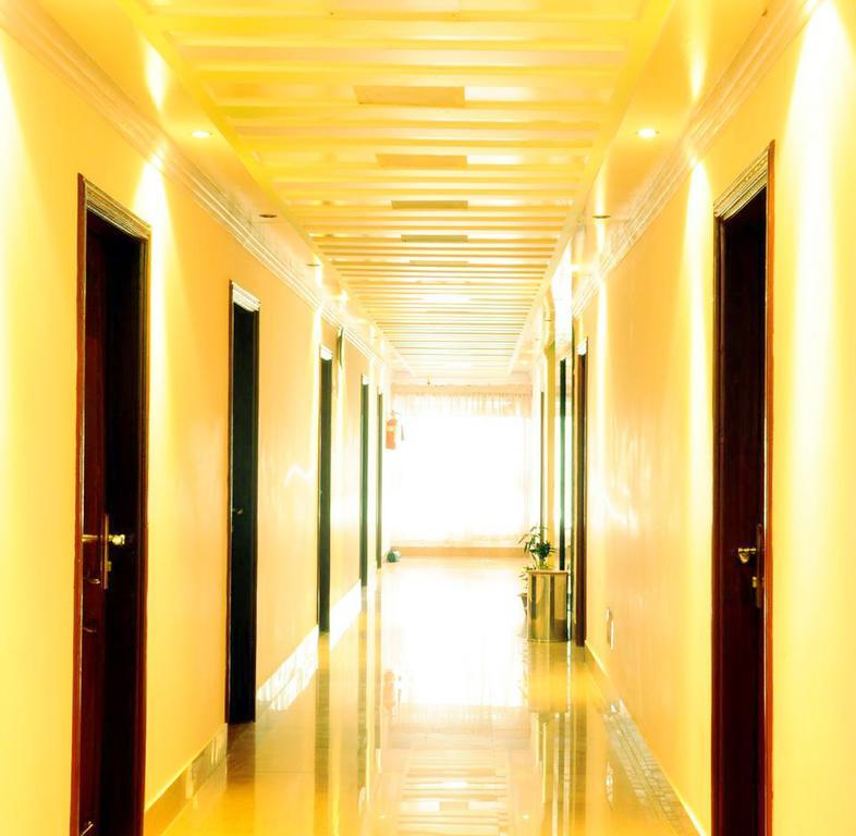 Hotel Favour Inn International Chittagong Exterior photo
